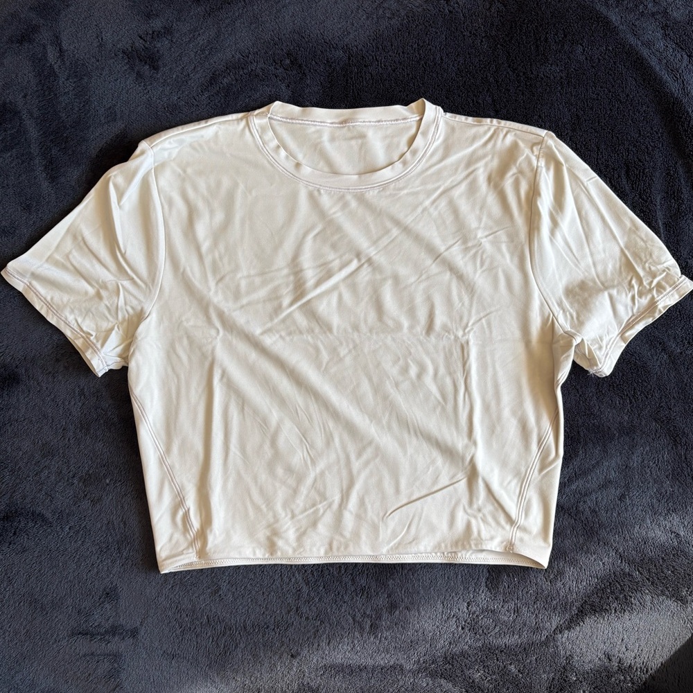 Lululemon Wundermost Ultra-Soft Nulu Crewneck Cropped T-Shirt in Mojave Tan sz L